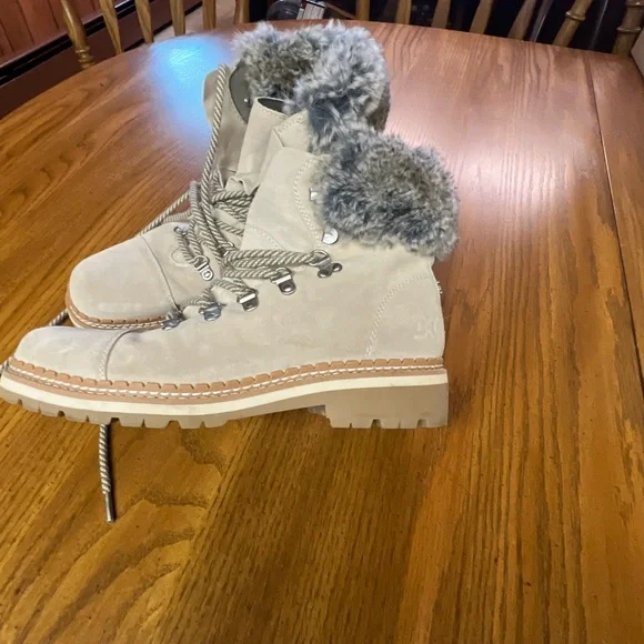 Sam Edelman Bowen Boots - Picture 4 of 4